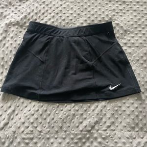 Black Nike tennis skirt